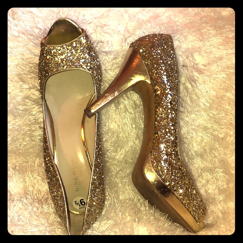 Gold sparkle peep toe Nine West heels HOLIDAY GLAM